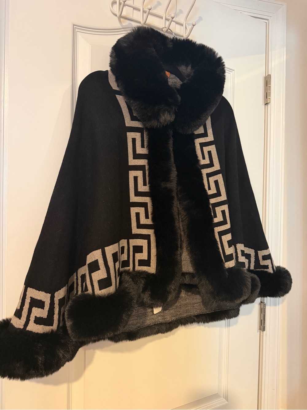 Black Fur-Trim Geometric Cape